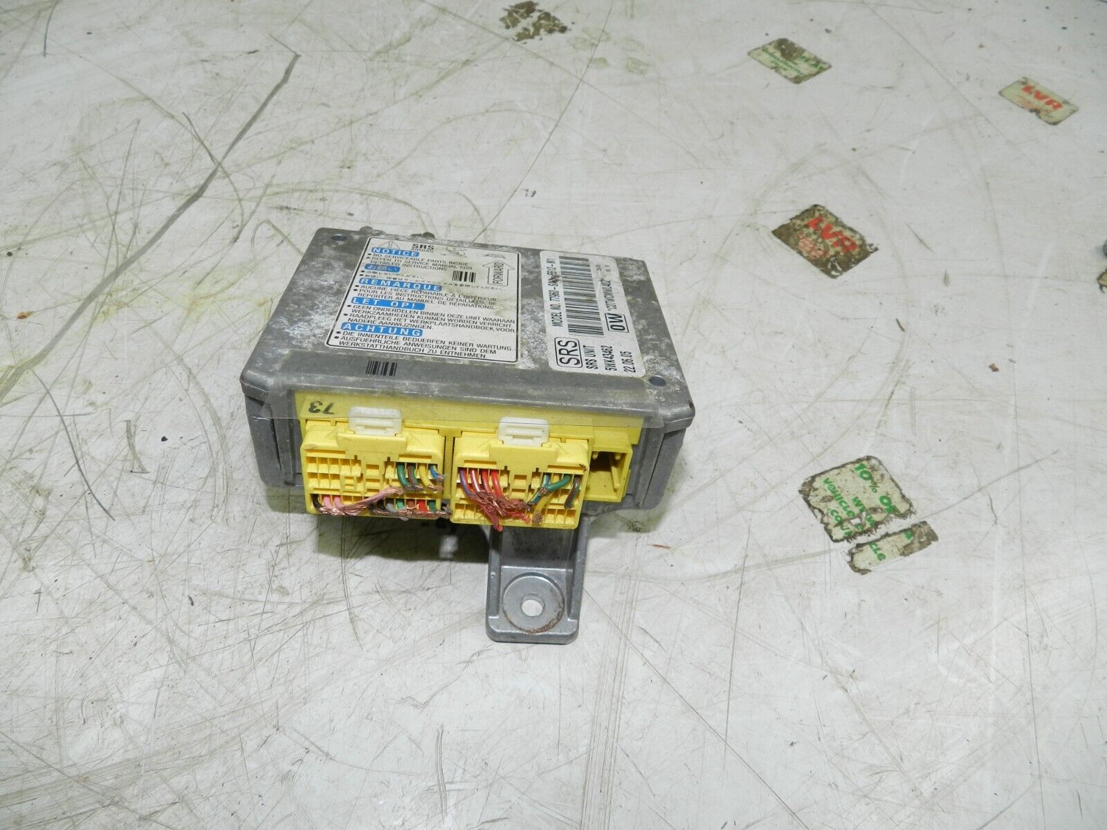 (129) 2005 HONDA JAZZ. AIRBAG ECU 5WK43462