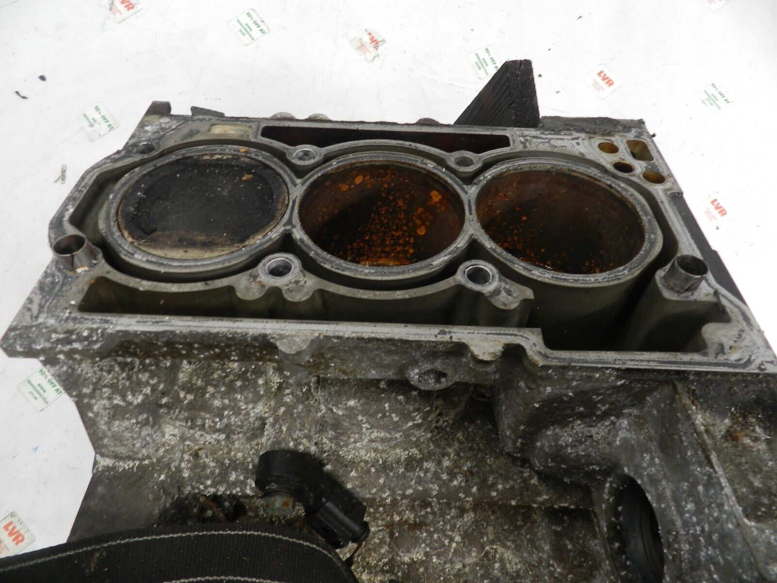 VOLKSWAGON POLO 9N. ENGINE BOTTOM END BLOCK 03D103019M - Image 4