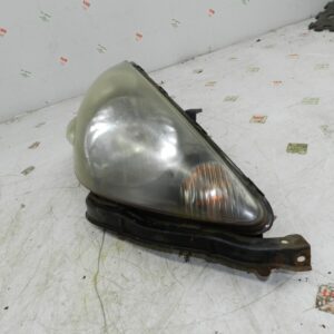 (129) 2005 HONDA JAZZ. DRIVER SIDE HEADLIGHT