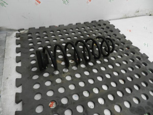 VOLKSWAGEN POLO 9N. REAR SUSPENSION SPRING