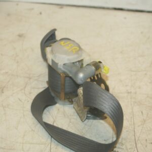 (99) TOYOTA RAV 4 3 DOOR. PASSENGER SIDE FRONT SEAT BELT 3 DOOR