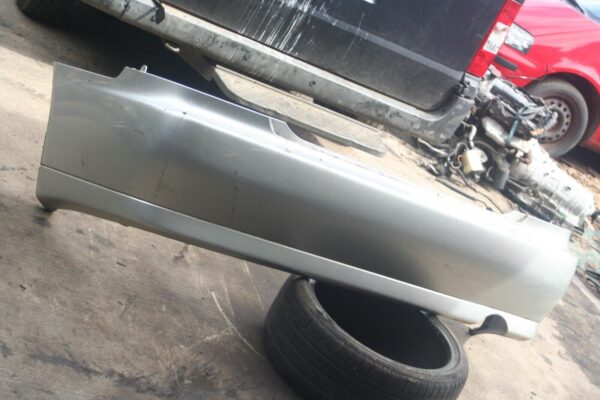 2004 LEXUS IS200. REAR BUMPER IN SILVER