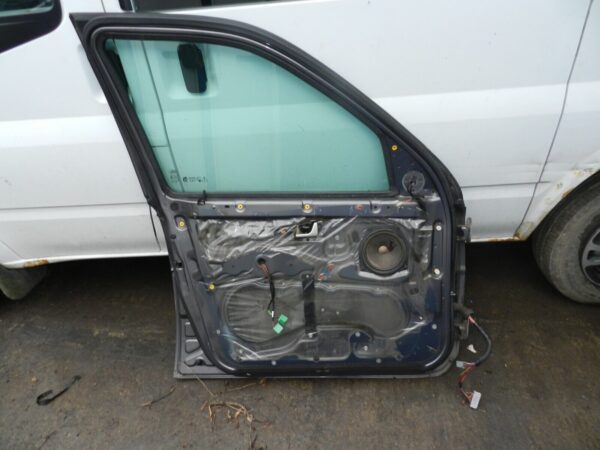 2006 LAND ROVER FREELANDER 1 FACELIFT L314. PASSENGER FRONT DOOR IN BONATTI GREY - Image 4