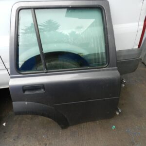2006 LAND ROVER FREELANDER 1 FACELIFT L314. DRIVER REAR DOOR IN BONATTI GREY