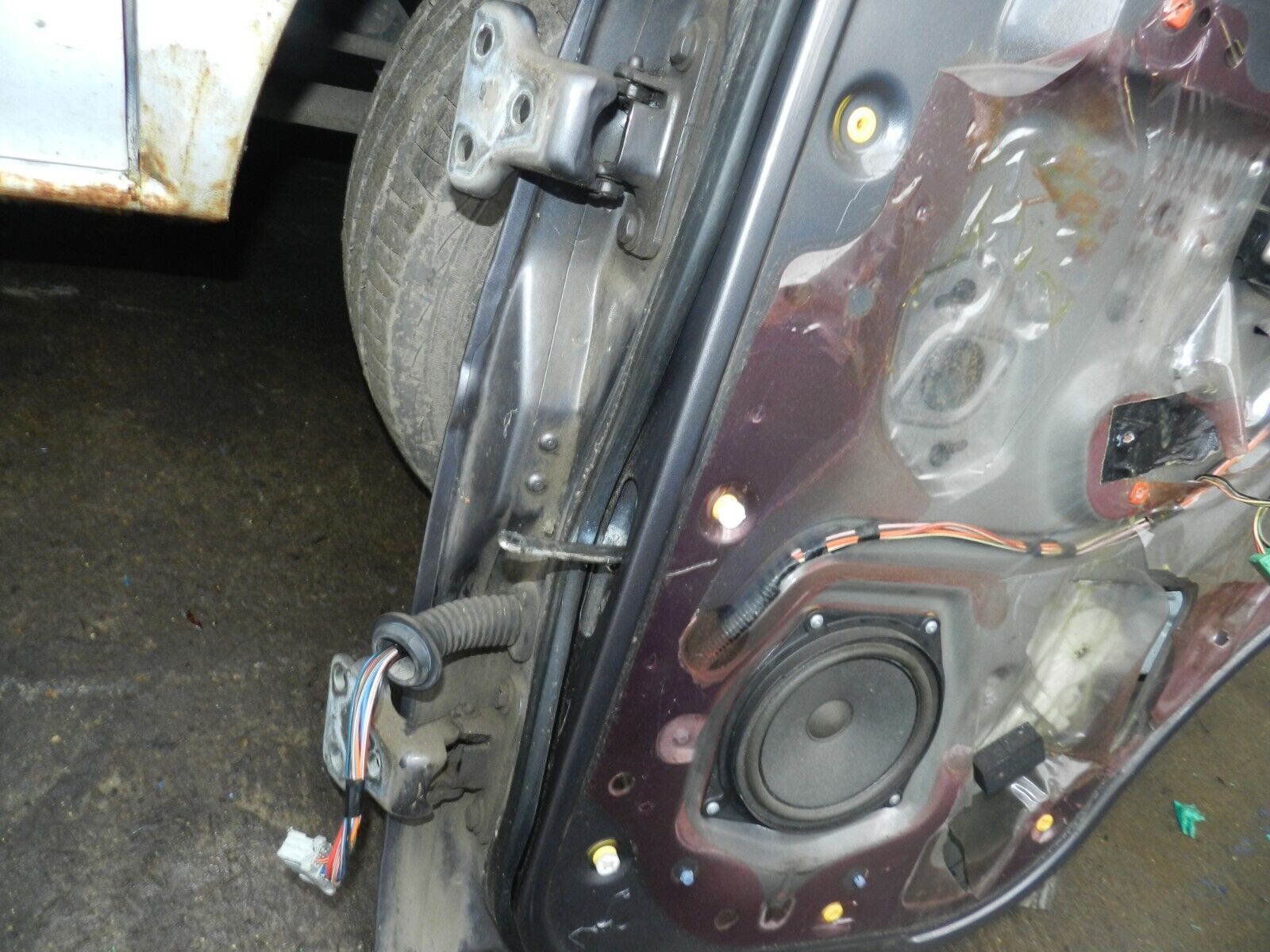 2006 LAND ROVER FREELANDER 1 FACELIFT L314. DRIVER REAR DOOR IN BONATTI GREY - Image 5