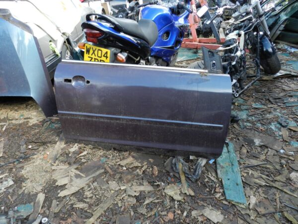 2008 FORD FOCUS CC CONVERTIBLE. DRIVER DOOR SHELL IN PURPLE - Image 2