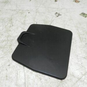 134. 1997-2002 JAGUAR XJ8. STORAGE COVER