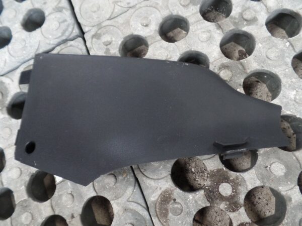 Citroen DS3 2015/16 1.2T Passenger Side N/S Front Tunnel /Trim 9686152677