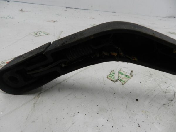 VOLKSWAGEN POLO 9N. REAR WIPER ARM - Image 2