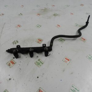 VOLKSWAGEN POLO 9N. FUEL RAIL AND PETROL INJECTORS