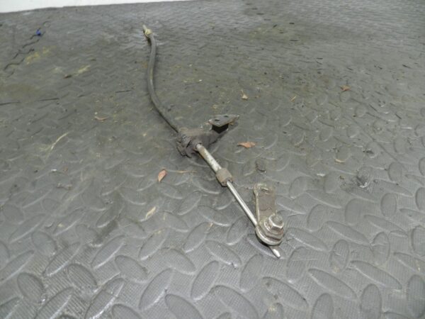 155 1999 LAND ROVER DISCOVERY 2 V8. AUTOMATIC GEAR SELECTOR CABLE - Image 2