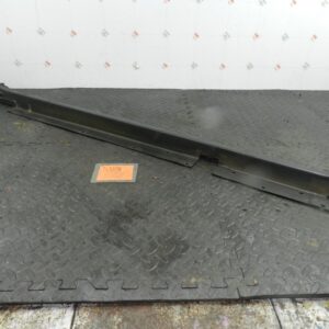 155 1999 LAND ROVER DISCOVERY 2 V8. DRIVER SIDE SKIRT PANEL