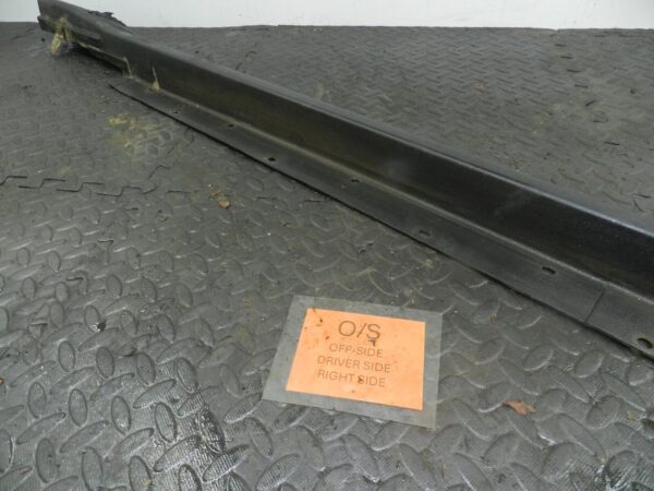 155 1999 LAND ROVER DISCOVERY 2 V8. DRIVER SIDE SKIRT PANEL - Image 4