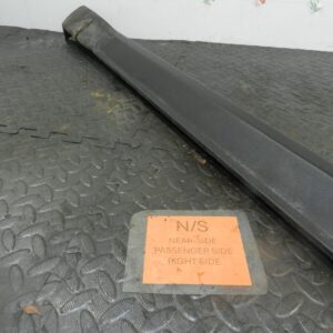 155 1999 LAND ROVER DISCOVERY 2 V8. PASSENGER SIDE SKIRT PANEL
