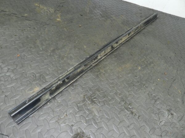 155 1999 LAND ROVER DISCOVERY 2 V8. SILL TRIM BOOT TAIL GATE - Image 3