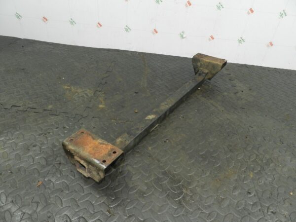 155 1999 LAND ROVER DISCOVERY 2 V8. CHASSIS SUPPORT BRACKET FRAME - Image 2