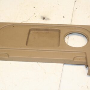 2001 LAND ROVER DISCOVERY 2 TD5. 3RD ROW SEAT TRAY TRIM DRINKS TABLE AWR3372