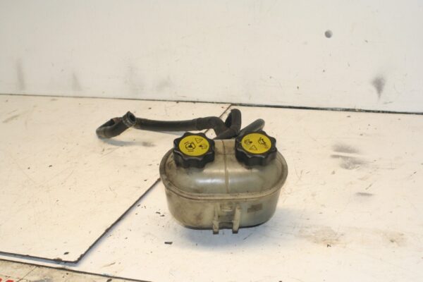 2001 LAND ROVER DISCOVERY 2 TD5. ACE POWER STEERING FLUID BOTTLE TANK