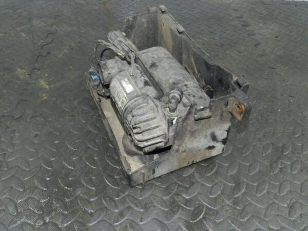 155 1999 LAND ROVER DISCOVERY 2 V8. SUSPENSION AIR PUMP RQG100041 - Image 3