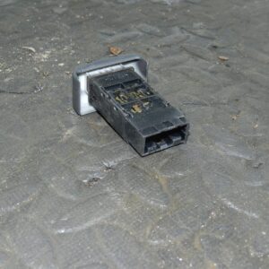 155 1999 LAND ROVER DISCOVERY 2 V8. FOG LIGHT FRONT SWITCH BUTTON