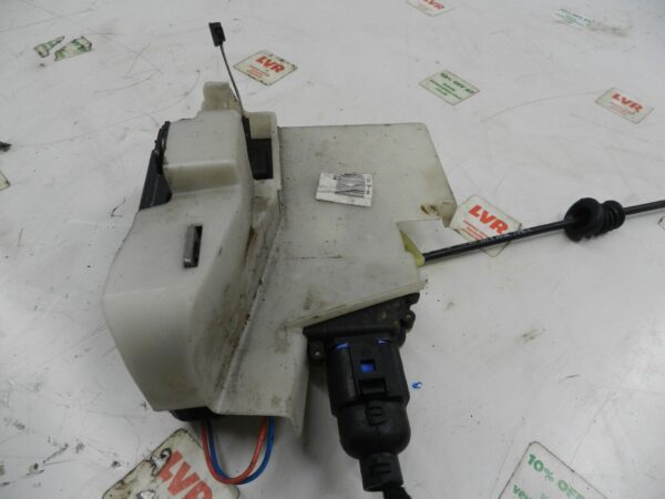 VOLKSWAGEN POLO 9N. DRIVER SIDE FRONT DOOR LOCK MOTOR MECHANISM - Image 4