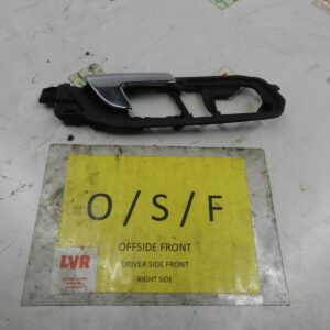 VOLKSWAGEN POLO 9N. DRIVER SIDE FRONT DOOR INTERIOR HANDLE