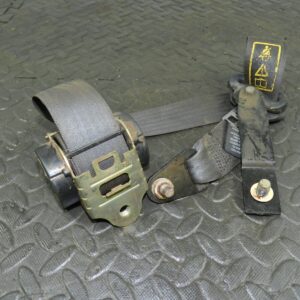 155 1999 LAND ROVER DISCOVERY 2 V8. DRIVER SIDE REAR SEAT BELT