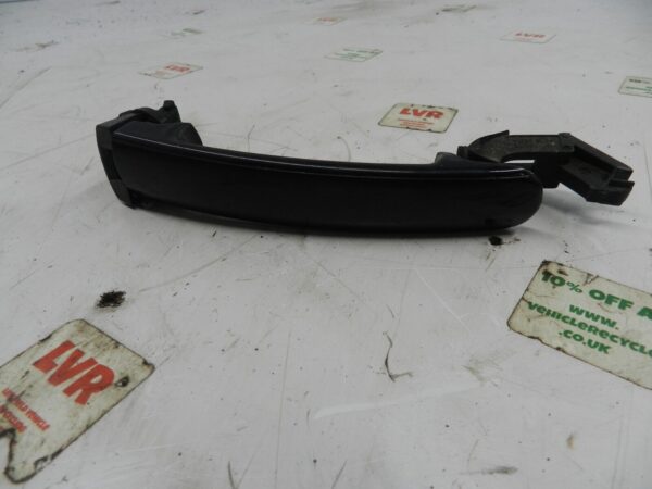 VOLKSWAGEN POLO 9N. DRIVER SIDE FRONT EXTERNAL OUTER DOOR HANDLE IN BLACK - Image 3