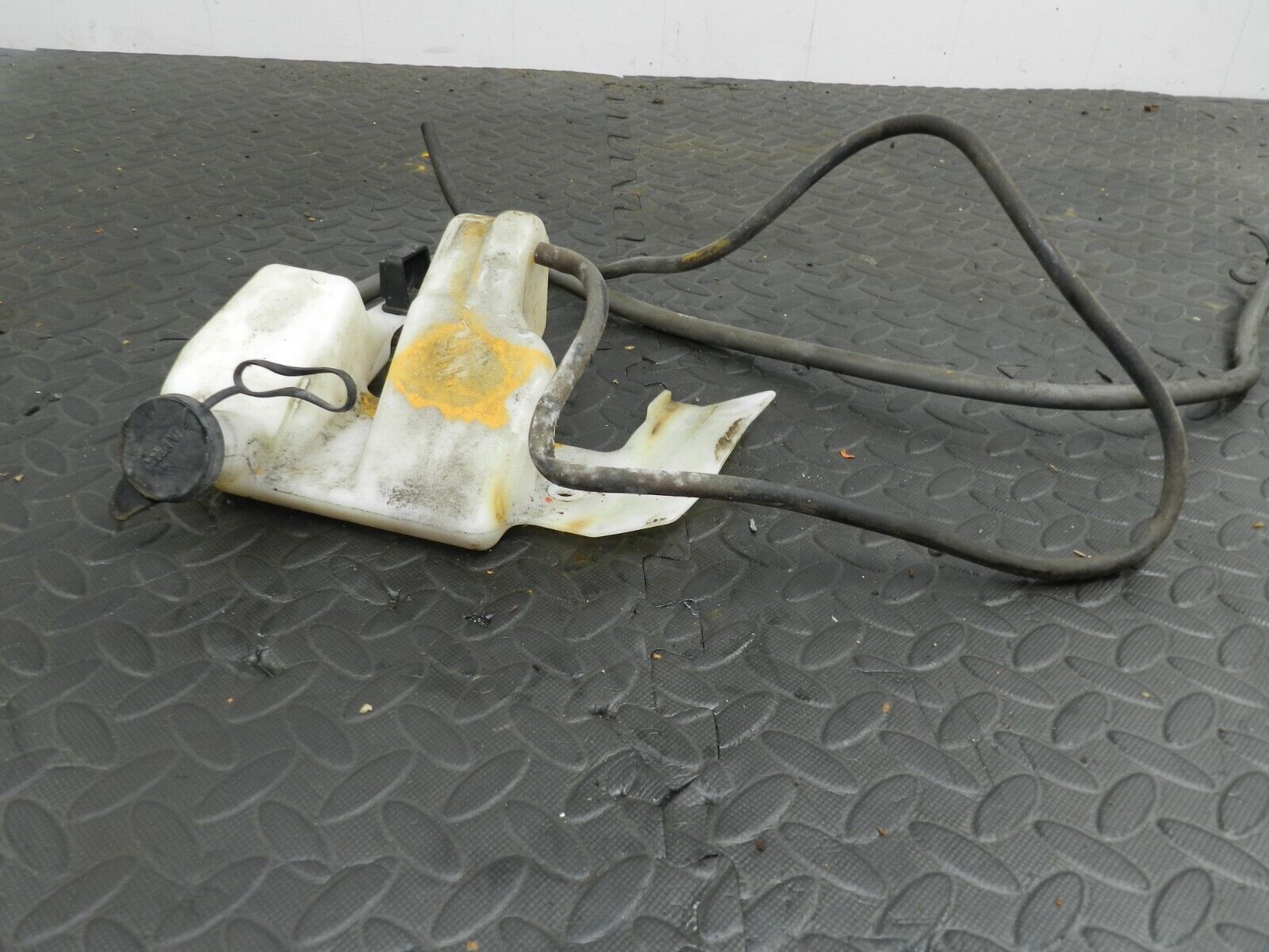 2005 HONDA HORNET CB600FS. COOLANT BOTTLE TANK