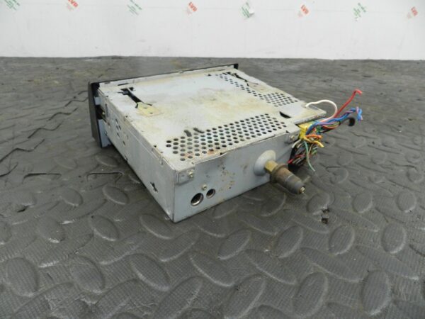 155 1999 LAND ROVER DISCOVERY 2 V8. TAPE PLAYER RADIO - Image 2