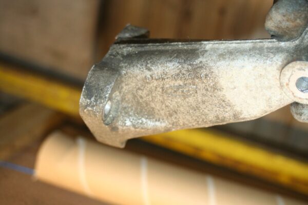 1990 FORD GRANADA MK3. ENGINE MOUNT 87WF-6030-AA - Image 4