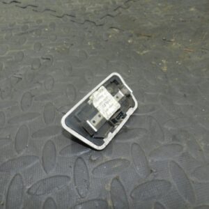 155 1999 LAND ROVER DISCOVERY 2 V8. INTERIOR ALARM SENSOR