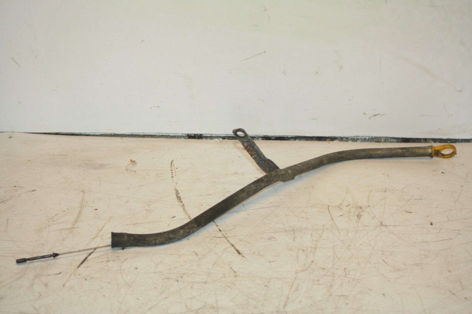 1990 FORD GRANADA MK3. ENGINGE OIL DIPSTICK