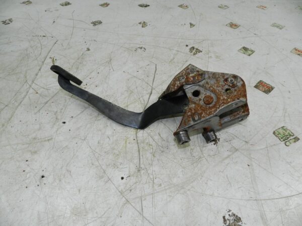 (129) 2005 HONDA JAZZ. CLUTCH PEDAL - Image 2
