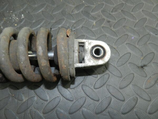 2004 SUSUKI GSXF600. REAR SUSPENSION UNIT - Image 3
