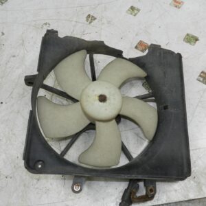 (129) 2005 HONDA JAZZ. ENGINE COOLANT COOLING RADIATOR FAN DAMAGED HOUSING