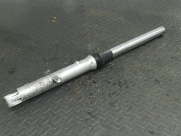 2004 SUSUKI GSXF600. FRONT SUSPENSION FORK - Image 2