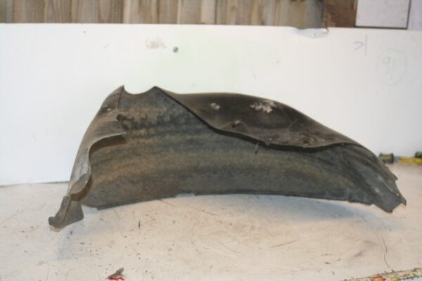 1990 FORD GRANADA MK3. PASSENGER SIDE REAR WHEEL ARCH LINER - Image 4
