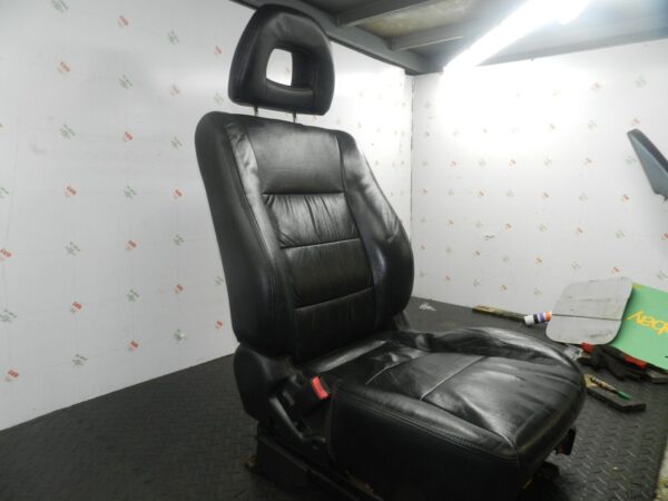 2006 MITSUBISHI SHOGUN MK3. PASSENGER FRONT BLACK LEATHER SEAT ELECTRIC HEATED - Image 2