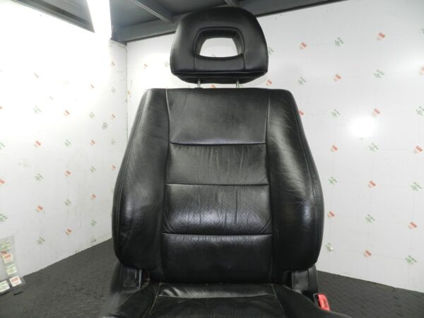 2006 MITSUBISHI SHOGUN MK3. DRIVER FRONT BLACK LEATHER SEAT ELECTRIC HEATED - Image 6