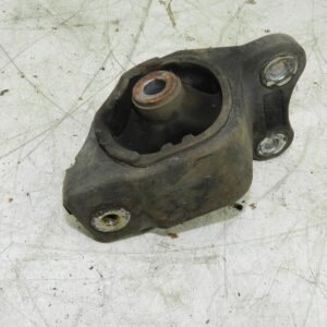 (129) 2005 HONDA JAZZ. ENGINE MOUNT