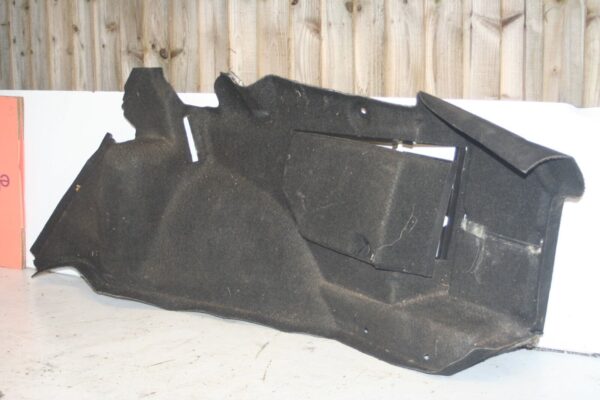 1990 FORD GRANADA MK3. BOOT SIDE LINING CARPET DRIVER SIDE - Image 4