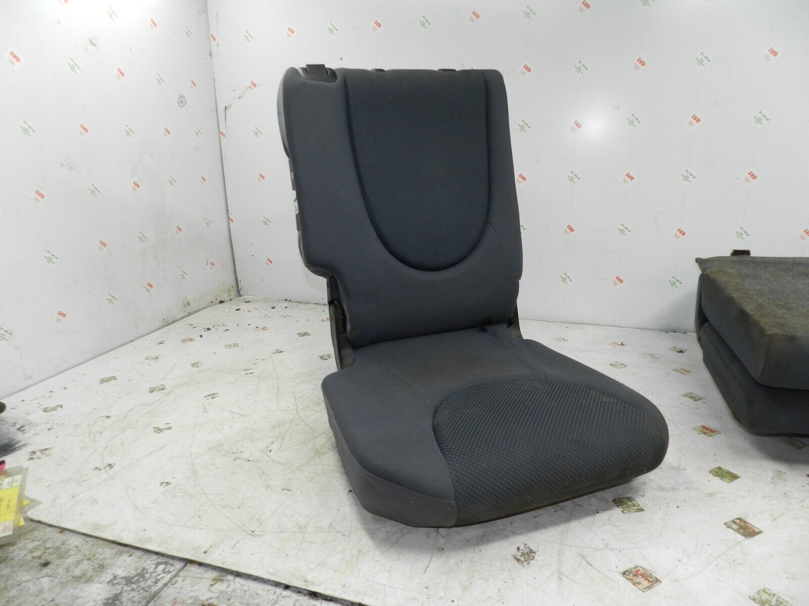 (129) 2005 HONDA JAZZ. REAR SINGLE SEAT FOLDS AWAY