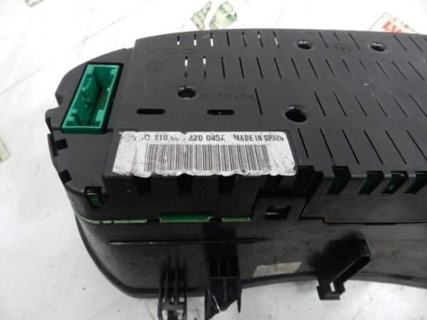 VOLKSWAGEN POLO 9N. SPEEDO SPEEDOMETER INSTRUMENT CLUSTER CLOCKS 6Q0920903J - Image 4