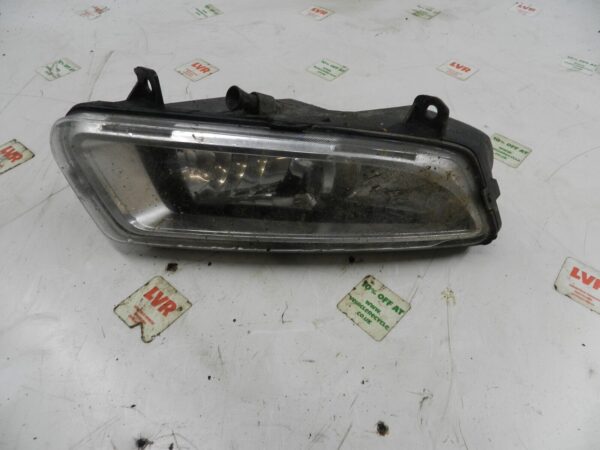 VOLKSWAGEN POLO 9N. DRIVER SIDE RH RIGHT SIDE FRONT FOG LIGHT