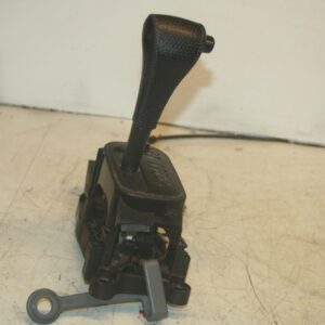 (99) TOYOTA RAV 4 3 DOOR. AUTOMATIC GEAR SELECTOR