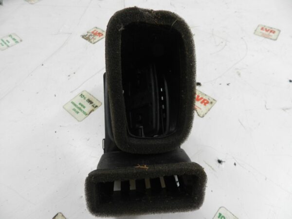 VOLKSWAGEN POLO 9N. AIR BLOWER VENT - Image 3