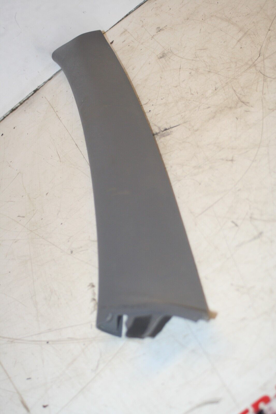 (99) TOYOTA RAV 4 3 DOOR. A PILLAR TRIM PASSENGER SIDE