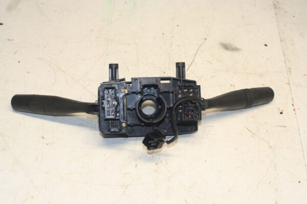 2001 LAND ROVER DISCOVERY 2 TD5. INDICATOR + WIPER STALKS - Image 3