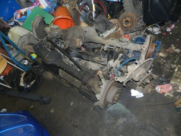 155 1999 LAND ROVER DISCOVERY 2 V8. REAR AXLE DIFF DIFFERENTIAL - Image 2